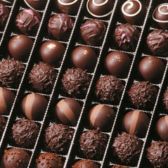 Asortiment de Praline din Ciocolata Amaruie, Zartbitter Collection, 950g - PETERS